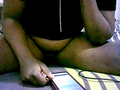 Snapshot of honeypotsweet chatting on November 18, 2025, 9:34 am honeypotsweet online show from November 18, 2025, 9:34 am