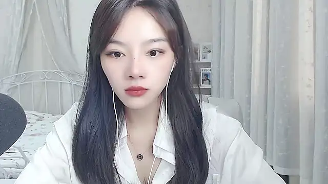 Jenny-Z online show from June 9, 2026, 2:12 am