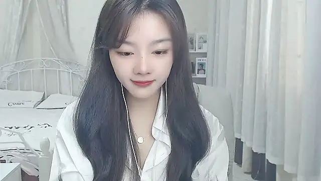Jenny-Z online show from April 21, 2026, 1:42 am