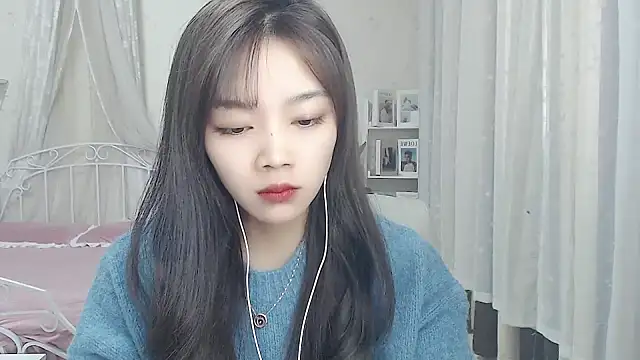 Snapshot of Jenny-Z chatting on February 9, 2026, 1:58 am Jenny-Z online show from February 9, 2026, 1:58 am