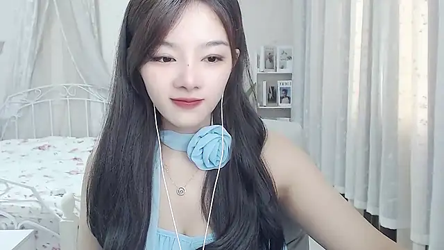 Jenny-Z online show from June 24, 2026, 1:37 am