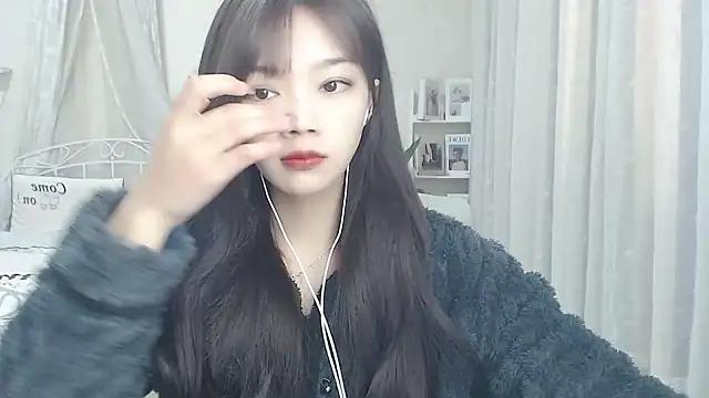 Snapshot of Jenny-Z chatting on January 13, 2026, 1:53 am Jenny-Z online show from January 13, 2026, 1:53 am