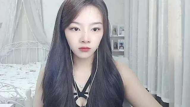 Jenny-Z online show from June 19, 2026, 1:44 am