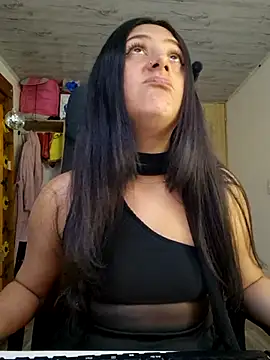 Snapshot of mari_mar69 chatting on July 25, 2026, 1:06 pm mari mar69 online show from July 25, 2026, 1:06 pm