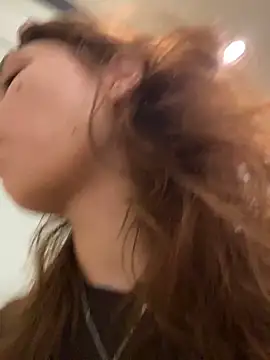 Snapshot of QuitieLia chatting on January 6, 2026, 8:18 am QuitieLia online show from January 6, 2026, 8:18 am