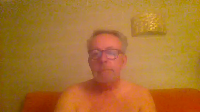 tuggy59 online show from May 21, 2026, 4:10 am