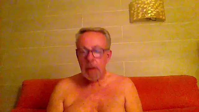 tuggy59 online show from May 27, 2026, 3:36 am