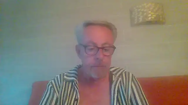 tuggy59 online show from May 16, 2026, 5:17 am