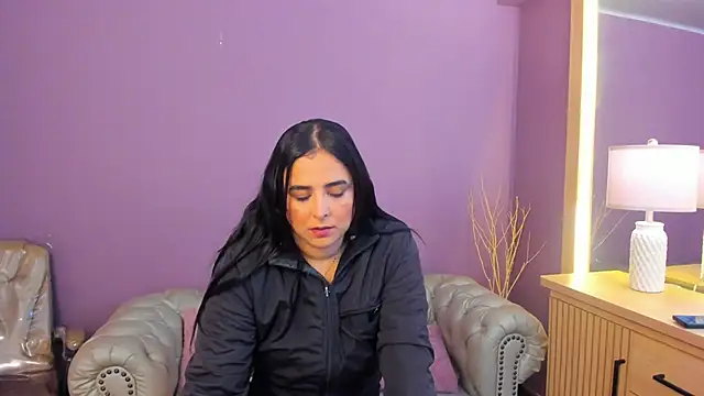 Snapshot of taylor_bennet chatting on October 20, 2025, 12:06 pm taylor bennet online show from October 20, 2025, 12:06 pm