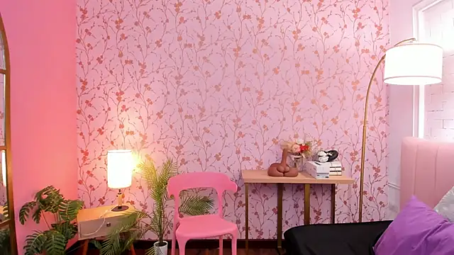 Snapshot of taylor_bennet chatting on September 25, 2025, 5:24 am taylor bennet online show from September 25, 2025, 5:24 am