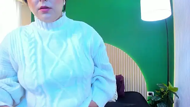 Snapshot of taylor_bennet chatting on December 17, 2025, 11:48 am taylor bennet online show from December 17, 2025, 11:48 am