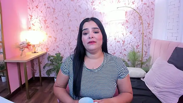 Snapshot of taylor_bennet chatting on January 6, 2026, 11:58 am taylor bennet online show from January 6, 2026, 11:58 am