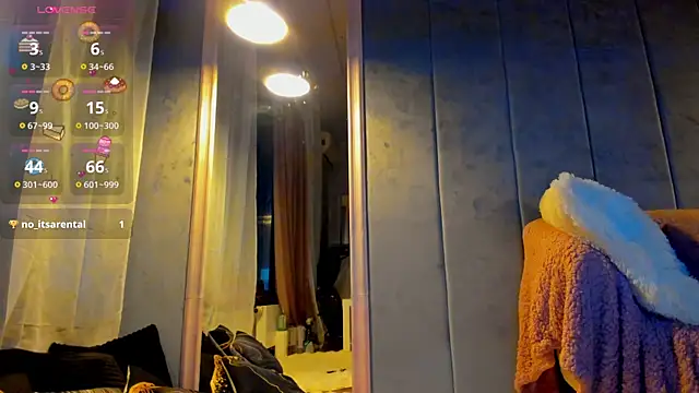 Snapshot of Sassy_Teen chatting on December 15, 2025, 5:35 am Sassy Teen online show from December 15, 2025, 5:35 am