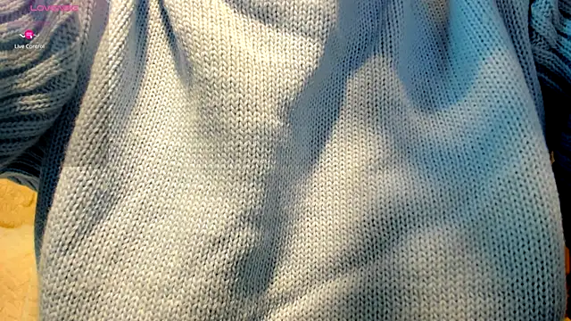 Snapshot of Sassy_Teen chatting on October 27, 2025, 9:32 am Sassy Teen online show from October 27, 2025, 9:32 am