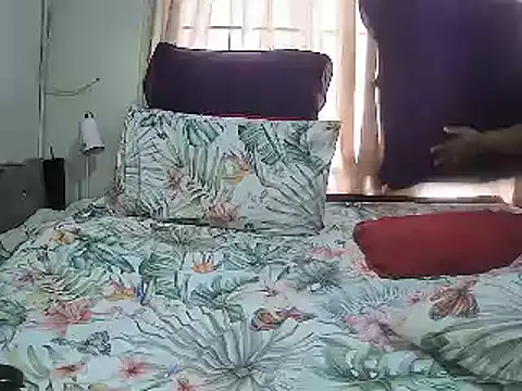 Real1SweetQueen online show from April 17, 2026, 4:59 am