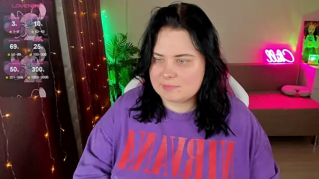 Akemi BBW online show from November 14, 2025, 1:04 pm