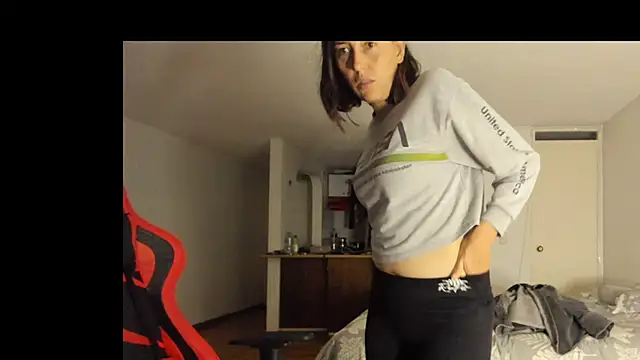 zoe jeane beker online show from February 9, 2025, 11:46 pm