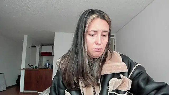 Snapshot of zoe_jeane_beker chatting on March 4, 2026, 10:17 pm zoe jeane beker online show from March 4, 2026, 10:17 pm