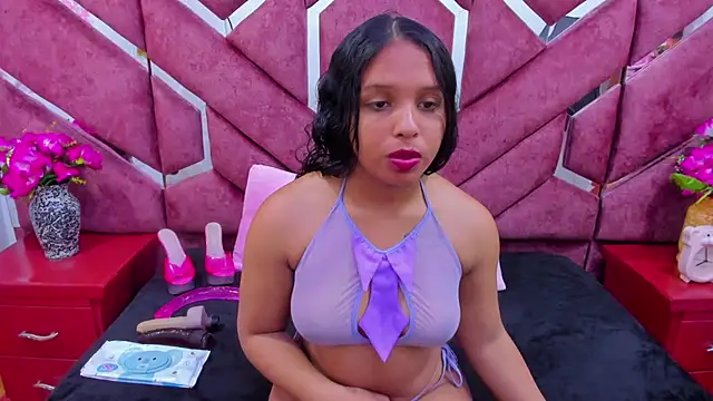 Snapshot of AnalNaugthy chatting on December 4, 2025, 12:04 pm AnalNaugthy online show from December 4, 2025, 12:04 pm