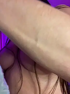 Snapshot of karrola chatting on March 13, 2025, 12:05 am karrola online show from March 13, 2025, 12:05 am