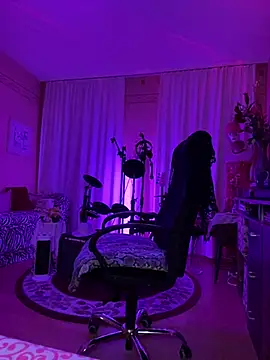 Snapshot of karrola chatting on March 16, 2025, 12:34 am karrola online show from March 16, 2025, 12:34 am