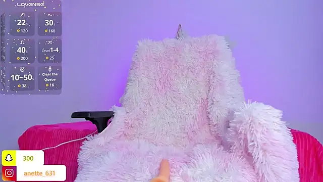 Snapshot of Anette_ chatting on September 24, 2025, 7:20 pm Anette online show from September 24, 2025, 7:20 pm