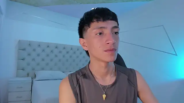 DereckCooperr online show from October 30, 2025, 10:39 pm