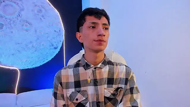 DereckCooperr online show from October 5, 2025, 8:54 pm