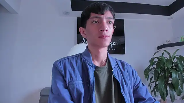 DereckCooperr online show from March 22, 2025, 9:42 pm