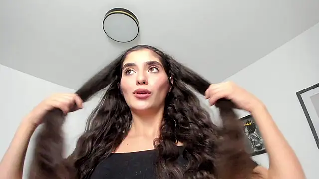 PortraitMarie online show from February 1, 2025, 2:56 pm