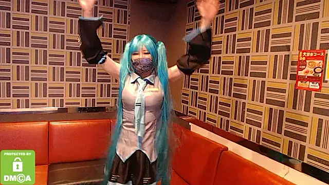   mimi  LOVE   online show from September 18, 2025, 12:08 pm