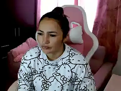 Snapshot of EVA_GRAYS chatting on March 3, 2025, 8:32 pm EVA GRAYS online show from March 3, 2025, 8:32 pm