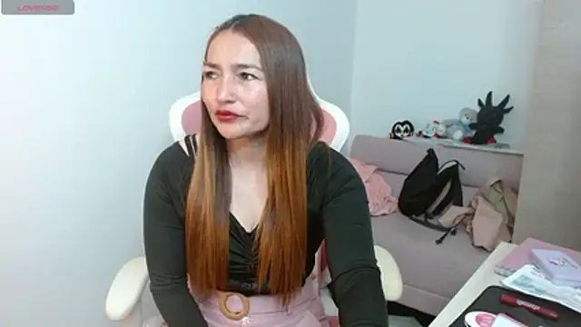 Snapshot of EVA_GRAYS chatting on February 2, 2026, 5:34 pm EVA GRAYS online show from February 2, 2026, 5:34 pm