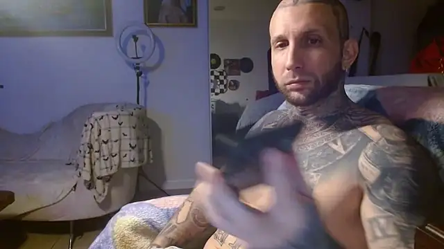 Snapshot of bobbybacala91 chatting on October 29, 2025, 9:19 am bobbybacala91 online show from October 29, 2025, 9:19 am