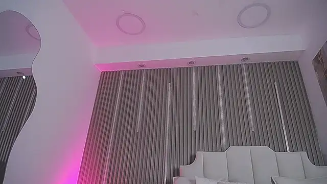 Katy Van online show from April 5, 2026, 8:48 pm