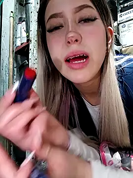 Snapshot of eva-2023 chatting on October 22, 2025, 4:28 pm eva-2023 online show from October 22, 2025, 4:28 pm