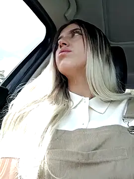 Snapshot of eva-2023 chatting on December 14, 2025, 5:51 pm eva-2023 online show from December 14, 2025, 5:51 pm