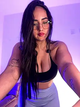 Snapshot of anniesweet02 chatting on January 12, 2026, 2:24 pm anniesweet02 online show from January 12, 2026, 2:24 pm