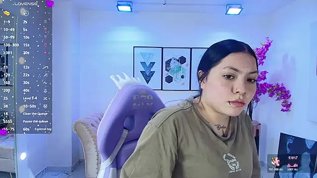 Snapshot of Isa_reel chatting on July 4, 2026, 8:02 pm Isa reel online show from July 4, 2026, 8:02 pm