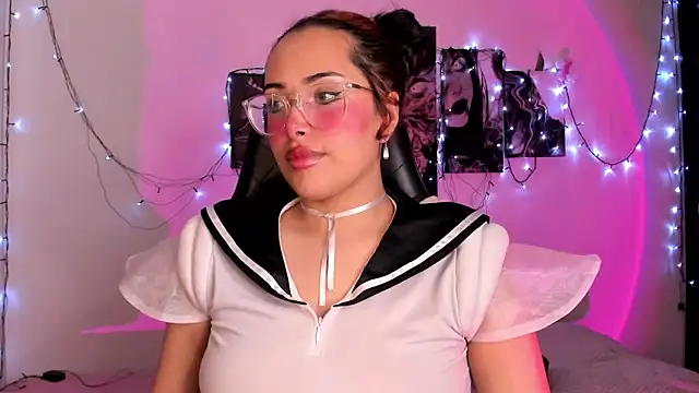 Snapshot of willow_poisson chatting on November 2, 2025, 5:40 pm willow poisson online show from November 2, 2025, 5:40 pm