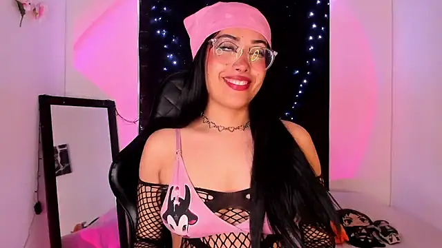 Snapshot of willow_poisson chatting on February 13, 2025, 6:26 pm willow poisson online show from February 13, 2025, 6:26 pm