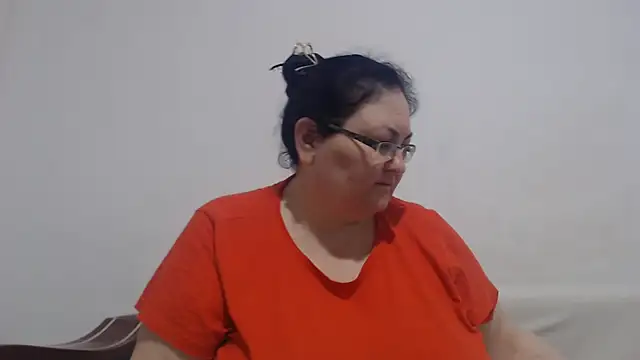 Snapshot of Nykyxo chatting on June 21, 2026, 12:11 pm Nykyxo online show from June 21, 2026, 12:11 pm