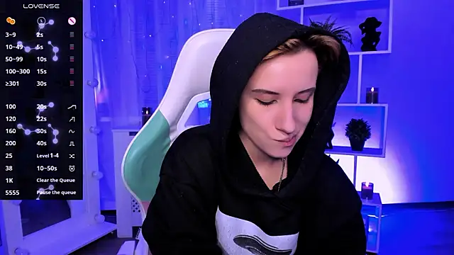 Snapshot of _Rein_ramm chatting on March 24, 2026, 5:35 pm Rein ramm online show from March 24, 2026, 5:35 pm