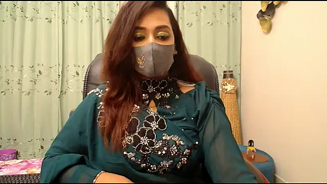 Snapshot of OH-Monica chatting on October 31, 2025, 12:07 am OH-Monica online show from October 31, 2025, 12:07 am