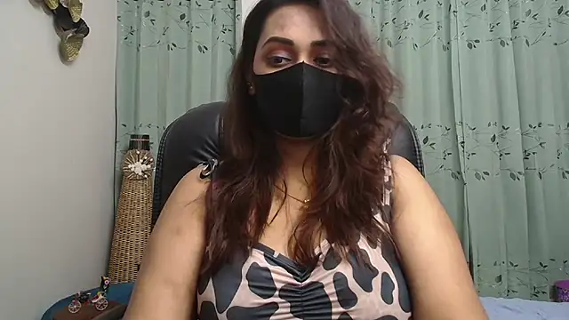 Snapshot of OH-Monica chatting on October 11, 2025, 8:54 pm OH-Monica online show from October 11, 2025, 8:54 pm