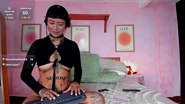 AliceBanks online show from April 16, 2026, 11:22 am