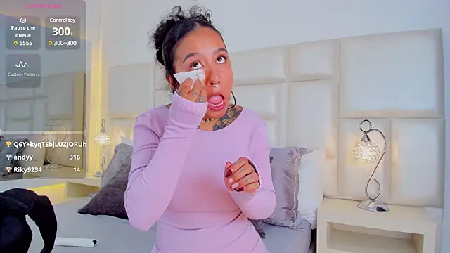 AliceBanks online show from February 26, 2025, 11:54 am