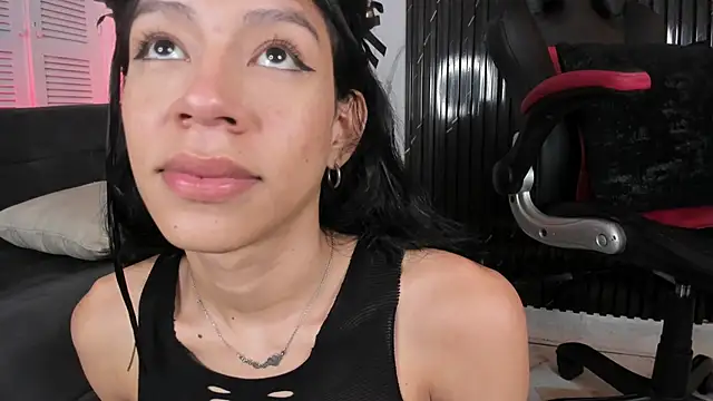 Snapshot of AdammClark1 chatting on February 23, 2025, 11:25 pm AdammClark1 online show from February 23, 2025, 11:25 pm