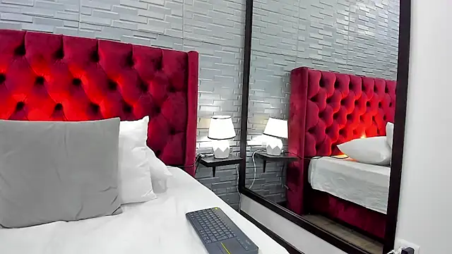 Snapshot of thecrazyadamss_ chatting on March 13, 2025, 9:05 pm thecrazyadamss online show from March 13, 2025, 9:05 pm