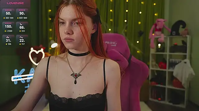 Snapshot of Katy__Ethereal chatting on October 25, 2025, 3:06 am Katy Ethereal online show from October 25, 2025, 3:06 am